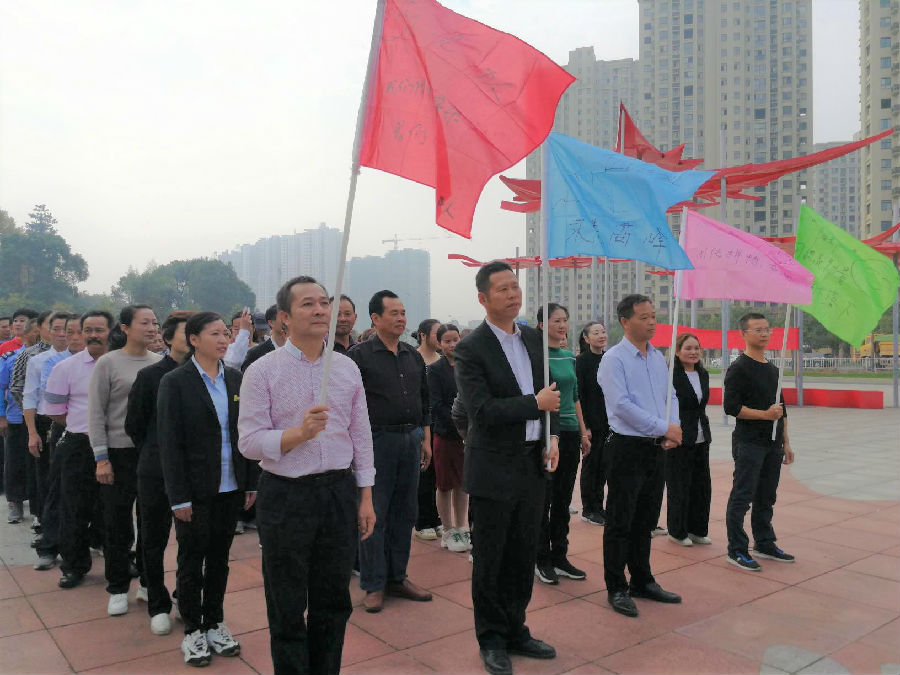 增強自信心，塑造凝聚力——君健物業(yè)開展員工拓展訓練活動 